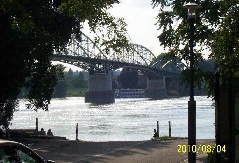 1 Bedroom Apartment, Ubytovanie Danube