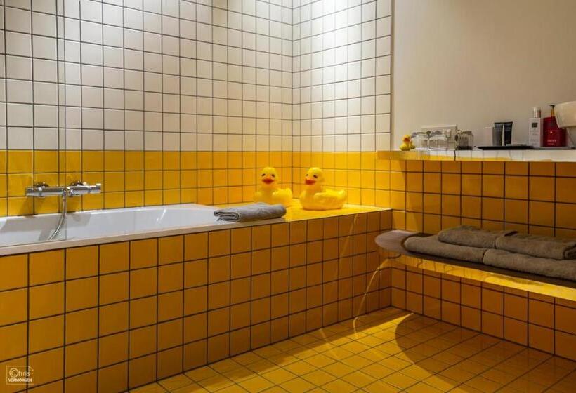Семейный Номер, B&b La Corderie