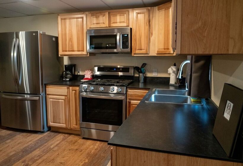 Люкс Премиум, Ouray Riverside Resort   Inn & Cabins
