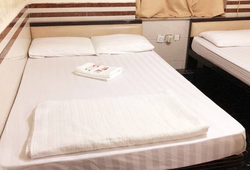 اتاق راحتی سه تخته, Taj Super Deluxe