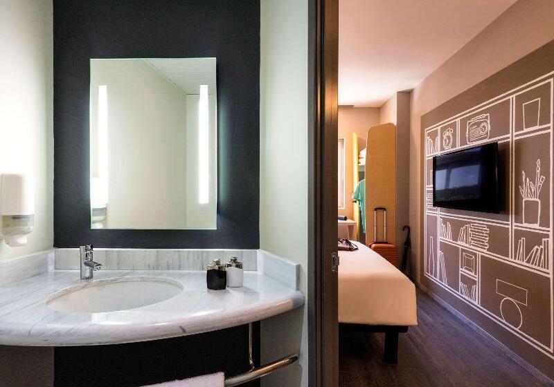 标准间, Ibis Torreon