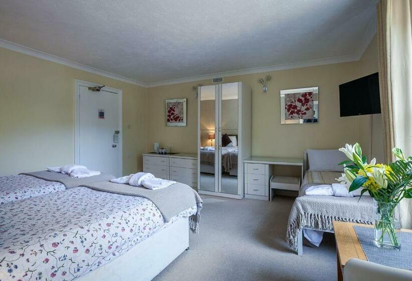 Семейный Номер, The Hotel Balmoral   Just For Adults
