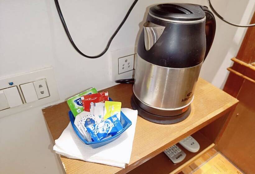 اتاق لوکس, Le Holiday Inn