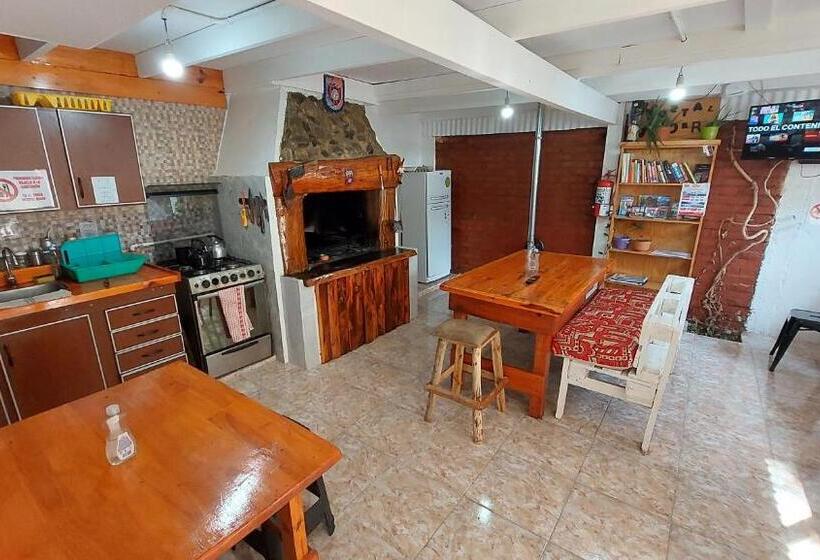 اتاق استاندارد سه نفره, Vidorra Calafate