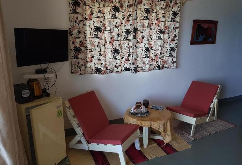اتاق لوکس با چشم‌انداز دریا, Villa Océane