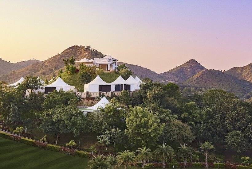 Suíte Premium, Taj Aravali Resort & Spa Udaipur