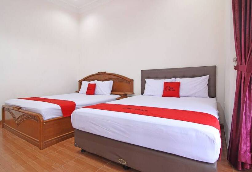 Семейный Номер, Reddoorz Near Umy Yogyakarta