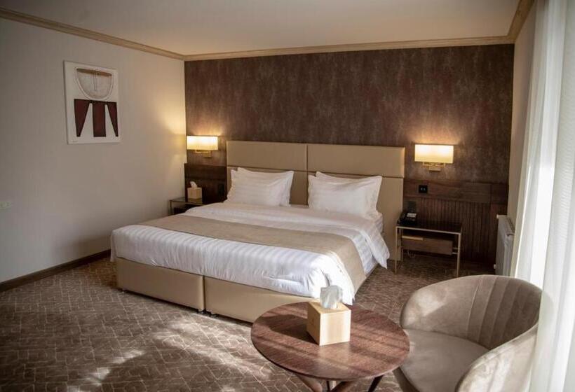 Номер Deluxe с Балконом, Jermuk Hotel And Spa