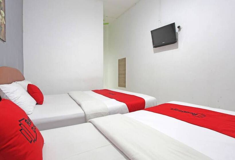 Семейный Номер, Reddoorz @ Soekarno Hatta 2