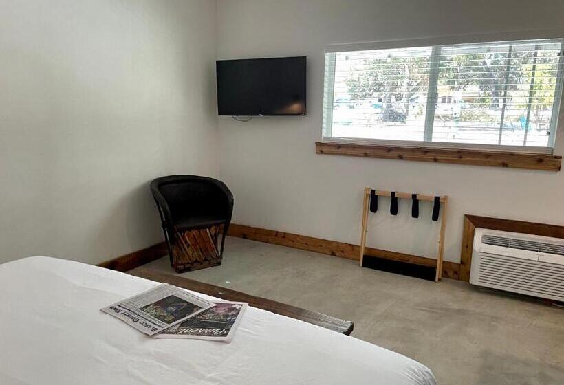Suíte Cama King, Blanco County Inn & Guesthouses