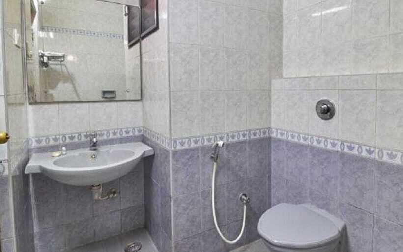 Quarto Deluxe, Legend S Inn