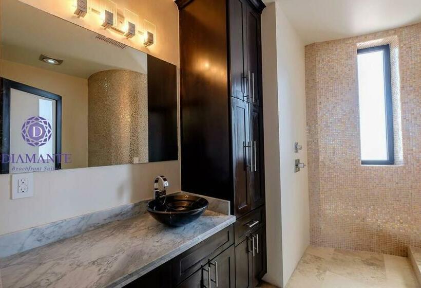 Deluxe Suite Sea View, Diamante Beachfront Suites