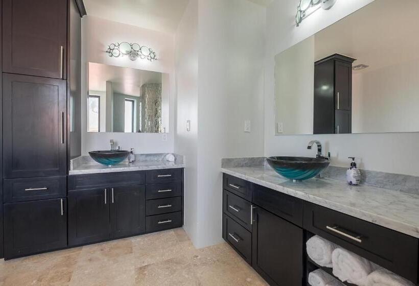 Deluxe Suite Sea View, Diamante Beachfront Suites