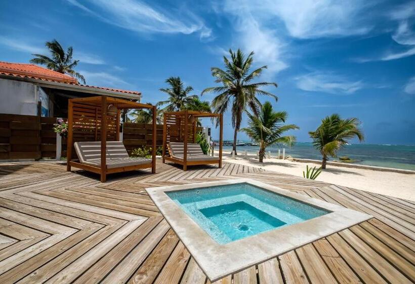 Deluxe Suite Sea View, Diamante Beachfront Suites