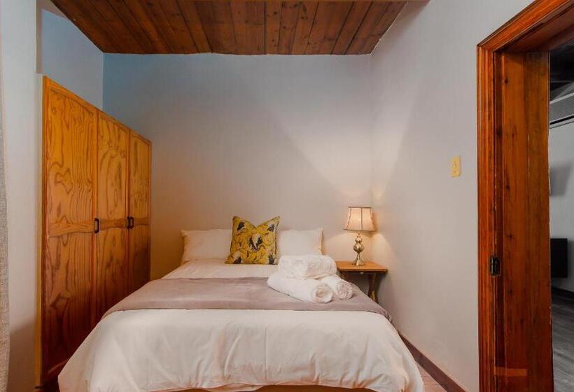 Апартаменты 1 Спальня Нижний Этаж, Olive Tree Lodge