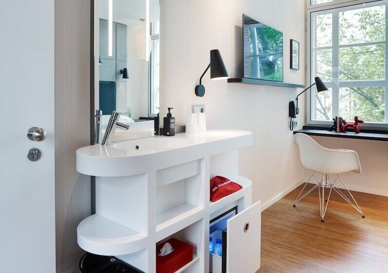 스탠다드 룸 킹사이즈 침대, Citizenm Amstel Amsterdam