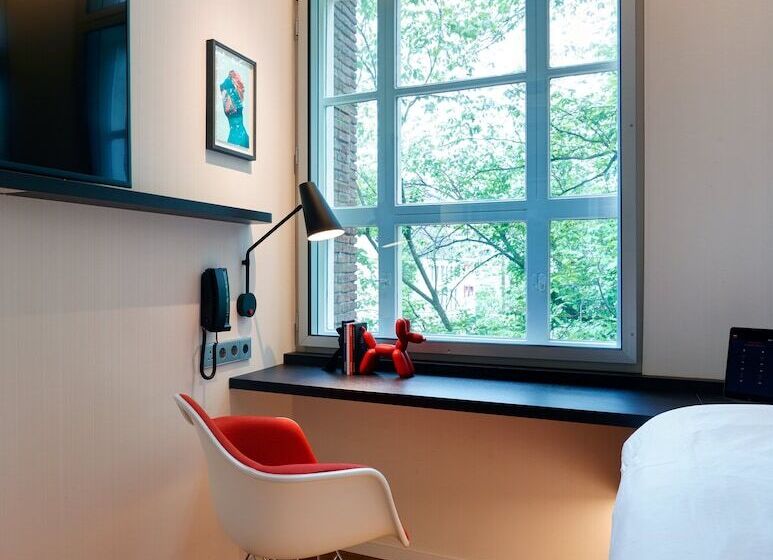 스탠다드 룸 킹사이즈 침대, Citizenm Amstel Amsterdam