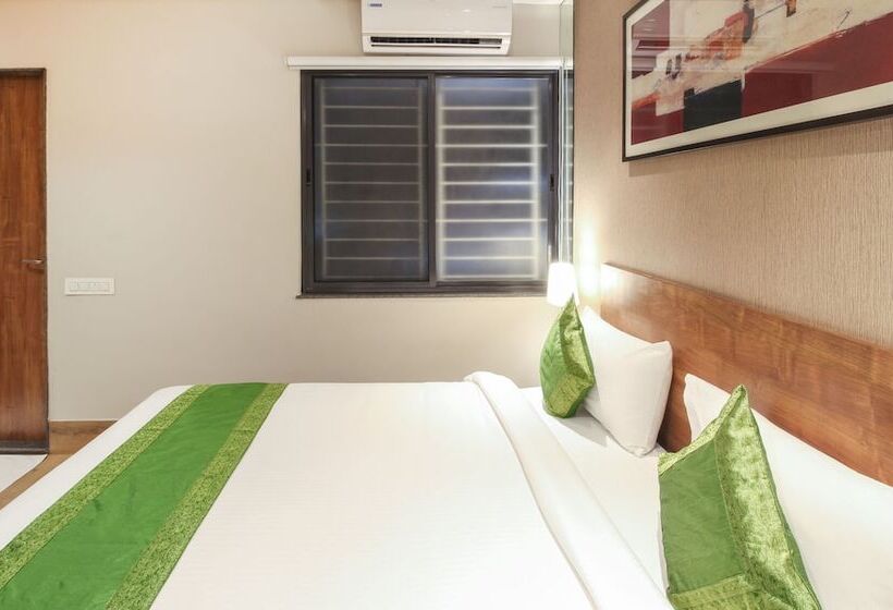 اتاق لوکس, Treebo Elite Residency Belgaum