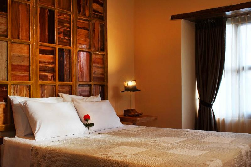 آپارتمان 2 خوابه, Old Town Quito Suites, Heritage Boutique Hotel, Where Every Detail Tells A Story
