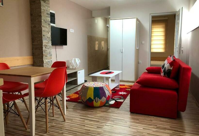آپارتمان 1 خوابه, Vila Mistik