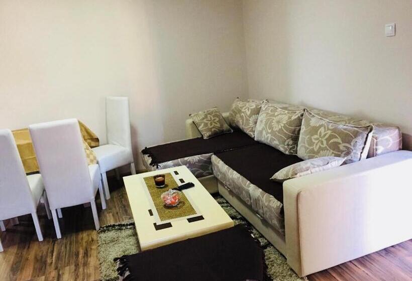آپارتمان 2 خوابه, Vila Mistik