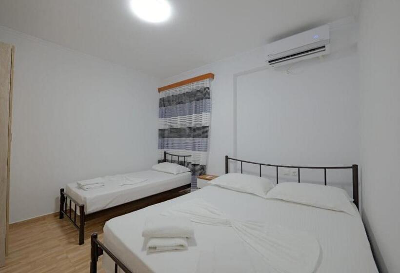 家庭海景房, Eduard Lagji Apartament