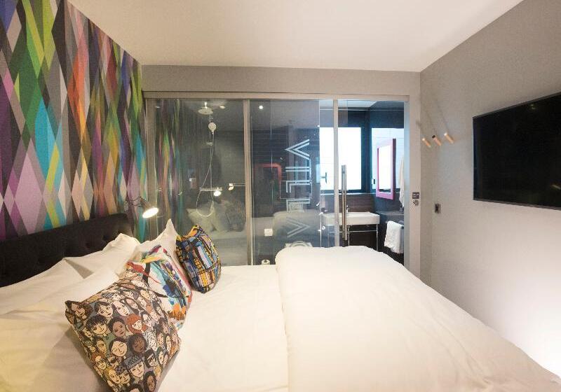 Quarto Estandar, Village Hotel Bristol Filton