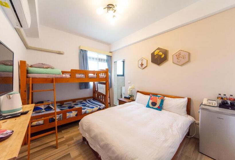 اتاق استاندارد چهار تخته, Jinguann B&b