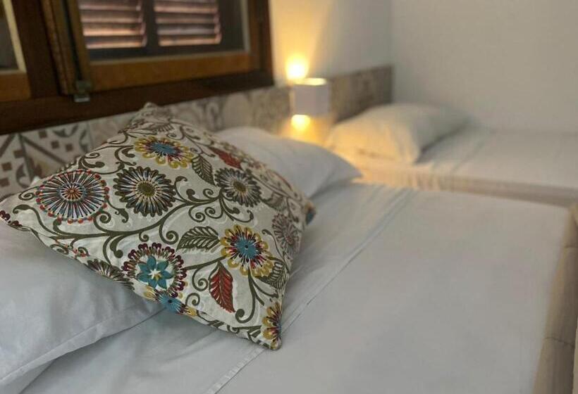 스탠다드 트리플 룸, Rogai Hotel Pousada