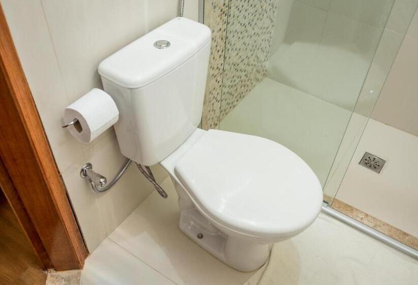 스위트, Rogai Hotel Pousada