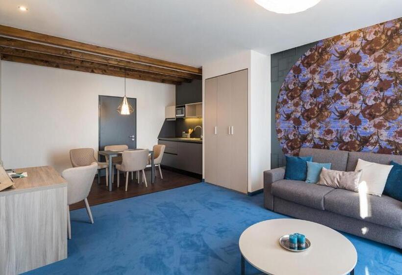 Apartamento 1 Dormitório, Várda Sport