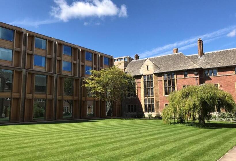 اتاق استاندارد, West Court  Jesus College