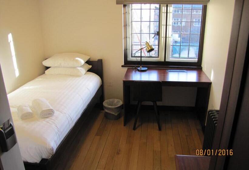 اتاق استاندارد یک تخته با سرویس بهداشتی مشترک, West Court  Jesus College