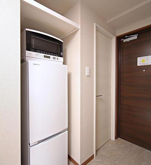 이코노미 룸, Smart Condo Tomari