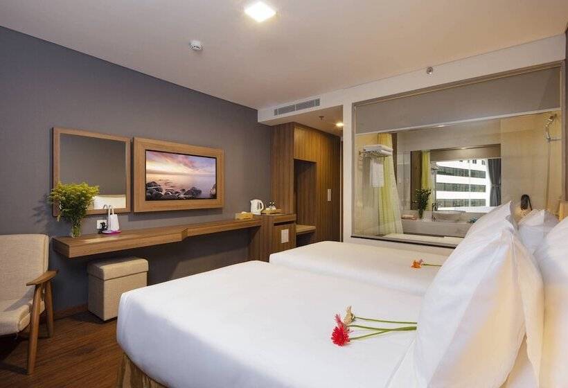 اتاق لوکس با چشم‌انداز شهر, Libra Hotel Nha Trang