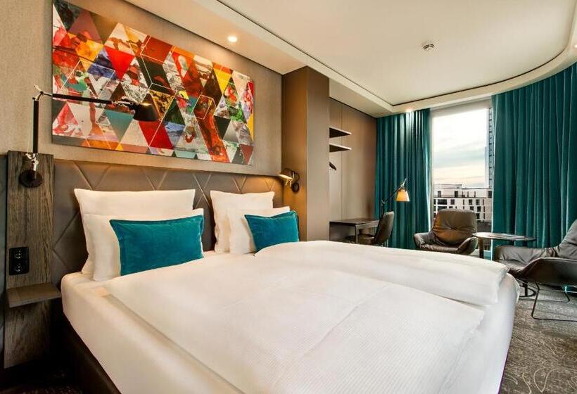 اتاق استاندارد با تخت بزرگ, Motel One Frankfurt Römer