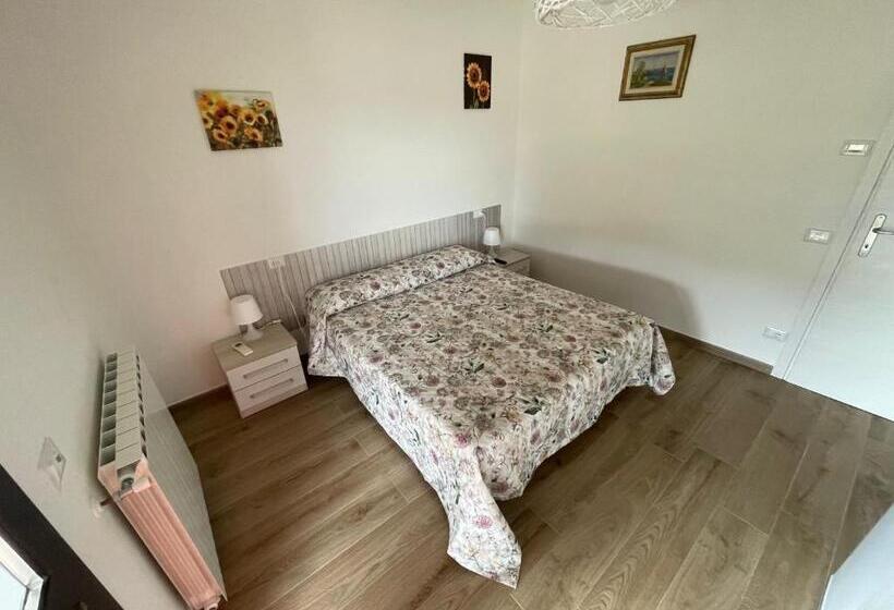 Номер Стандарт Вид на Бассейн, Agriturismo Da Pietro