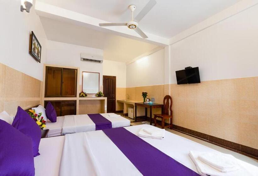 اتاق خانوادگی, Botoum Hostel