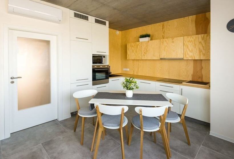آپارتمان 1 خوابه با تراس, Residence Trafick