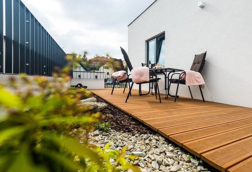 آپارتمان 1 خوابه با تراس, Residence Trafick