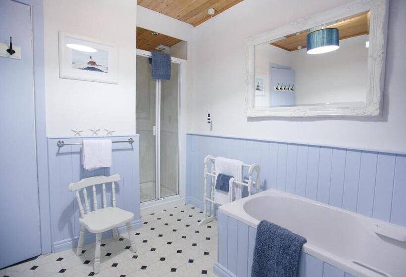 디럭스 룸 바다 전망, Margaret's Cottage B&b