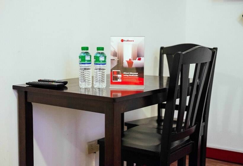 غرفة قياسية, Reddoorz Near Quirino Station Manila