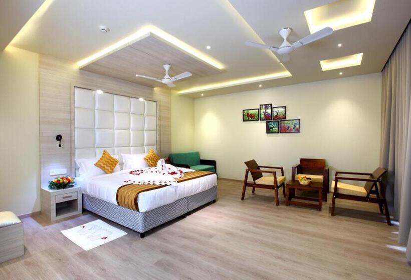 سوئیت با بالکن, Woodnote Thekkady