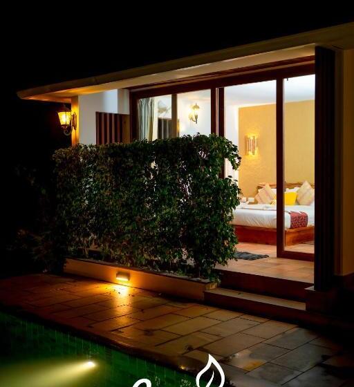 Номер Стандарт Вид на Бассейн, Le Candles Resort