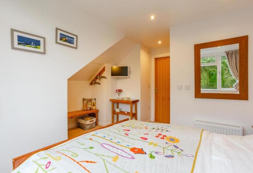 Номер Стандарт Вид на Горы, Urquhart Bay B&b