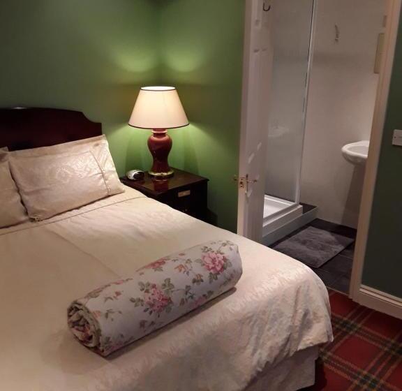 Номер Deluxe, Langport Arms