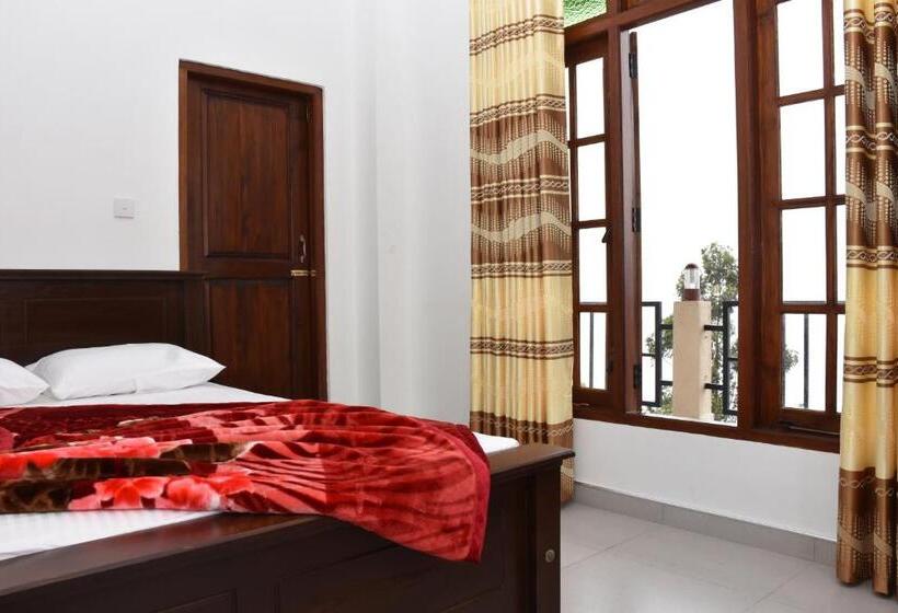 اتاق لوکس با بالکن, Grand View Guest House