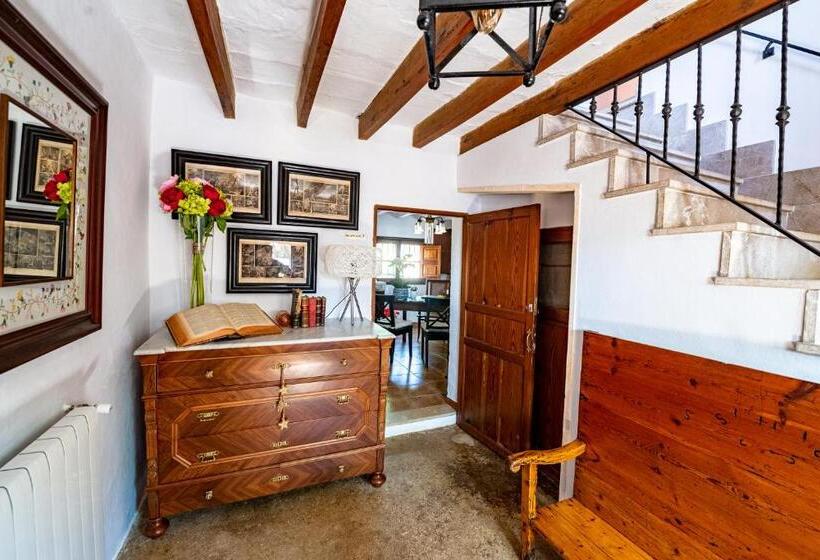 Quarto Deluxe com Sacada, Finca   Agroturisme Sa Parellada