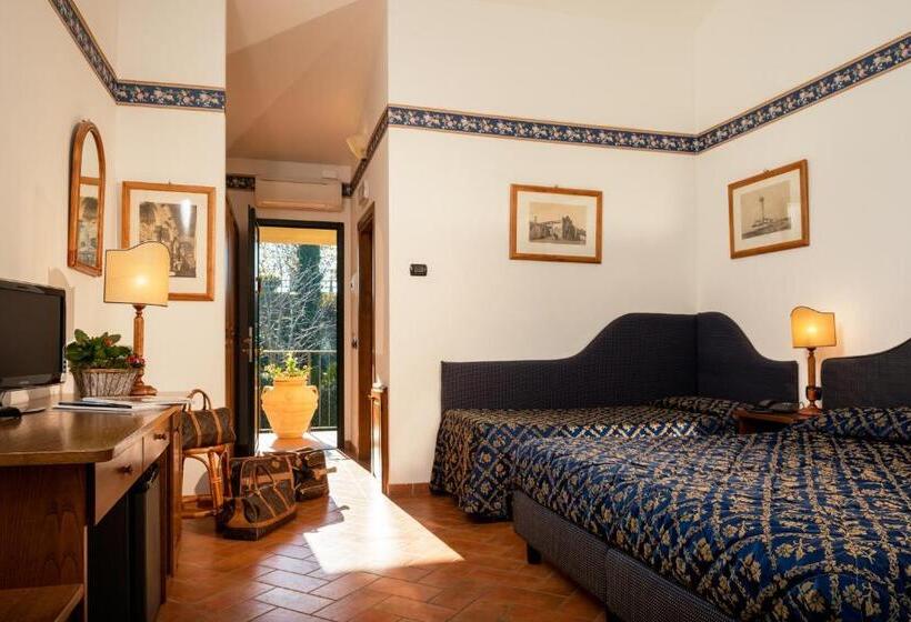 آپارتمان 1 خوابه, La Piazza Di San Donato