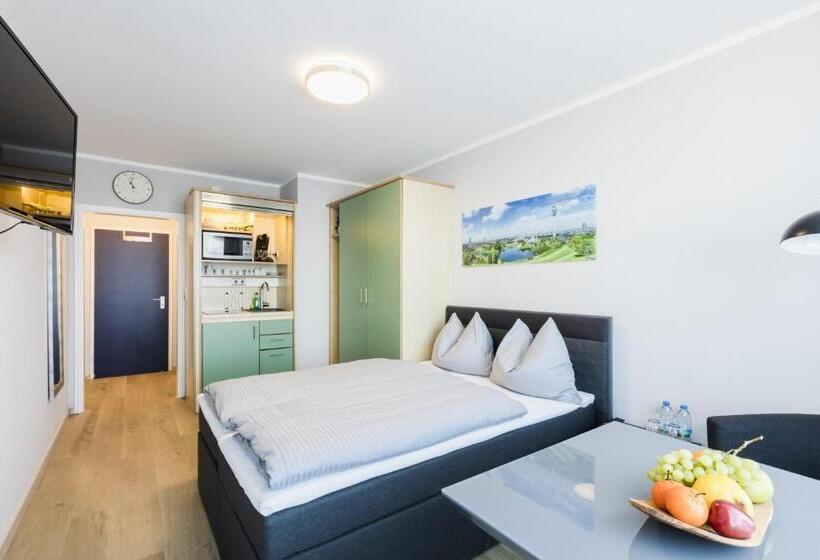 Номер Стандарт с Балконом, Centerroom München City